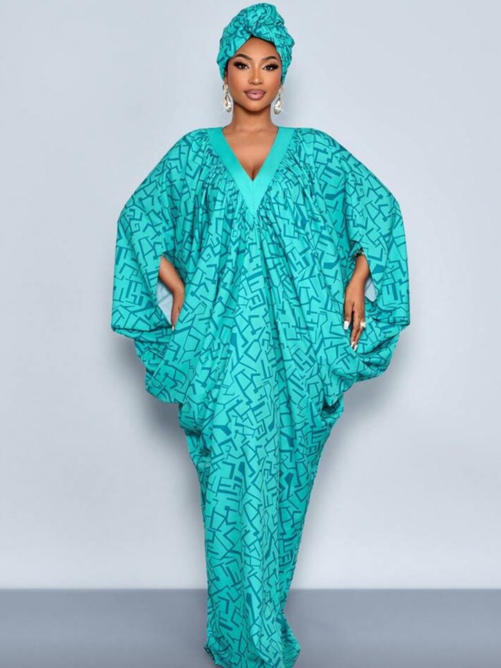 Dress-SOLERSUN 3 XL Spring/Summer Blocked V-Neck Pleated Design - Picture 4 of 9